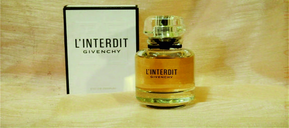 Картинка к статье: New edition of the famous L'Interdit fragrance from the popular fashion house Givenchy in the Eau de Toilette concentration. Review from Sunday21.